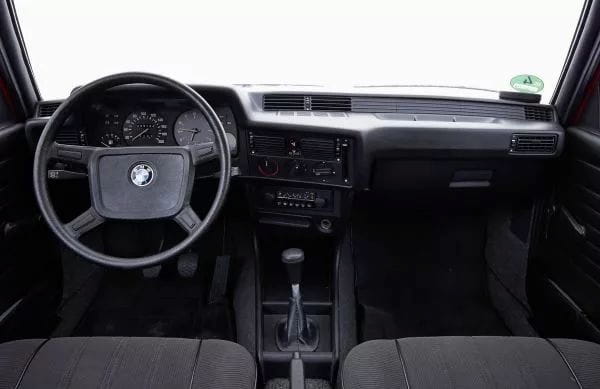 E21 3 series Interior