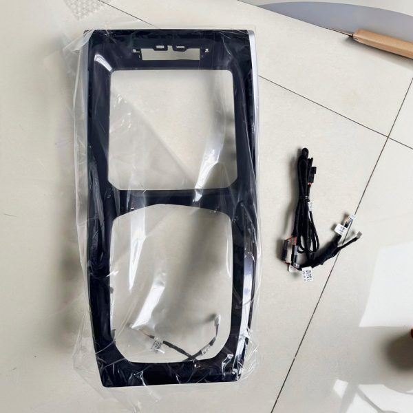 Center Console Saddle Light X3 2022