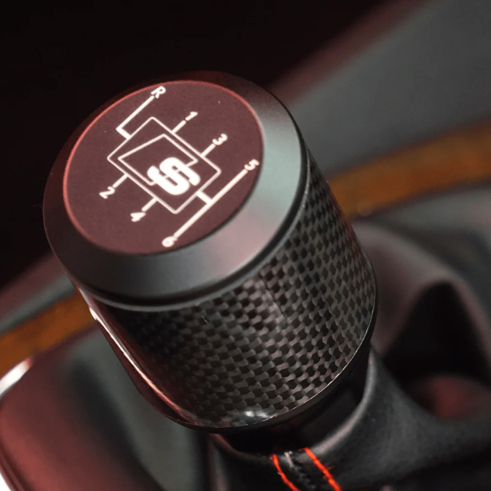 Classic Carbon Fiber Knob - Audi Manual